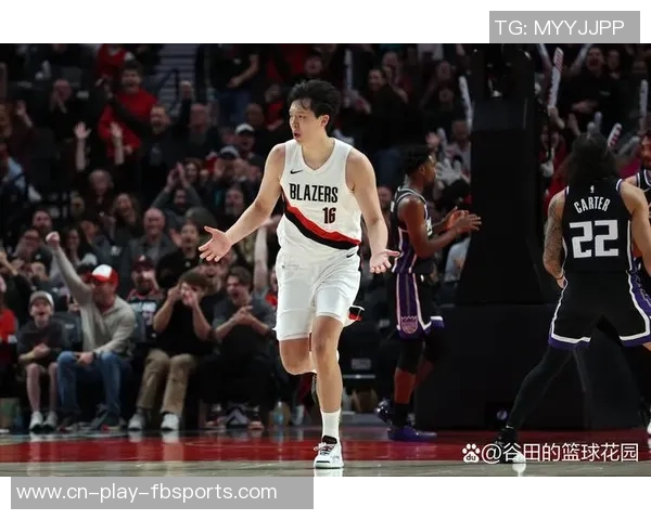 湖人队与开拓者队第一节精彩对决回顾与分析